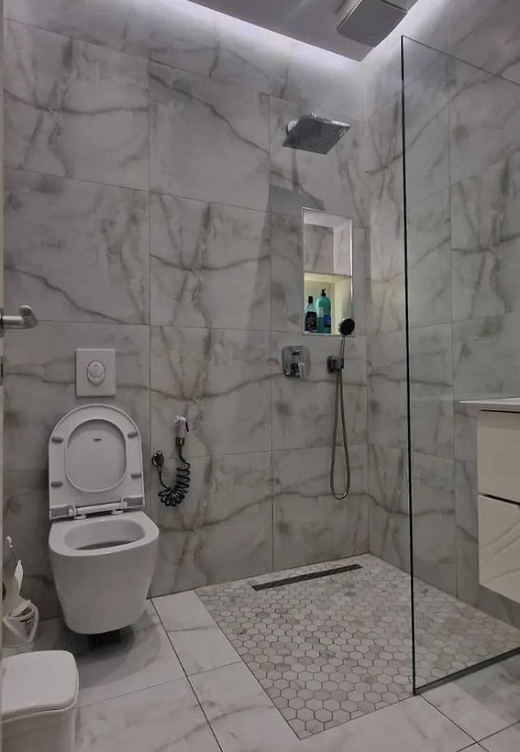 Apartment Lilo'S Place 1 Tirana
