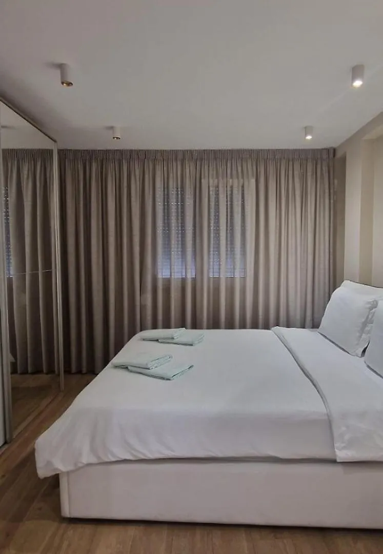 Apartment Lilo'S Place 1 Tirana Albania