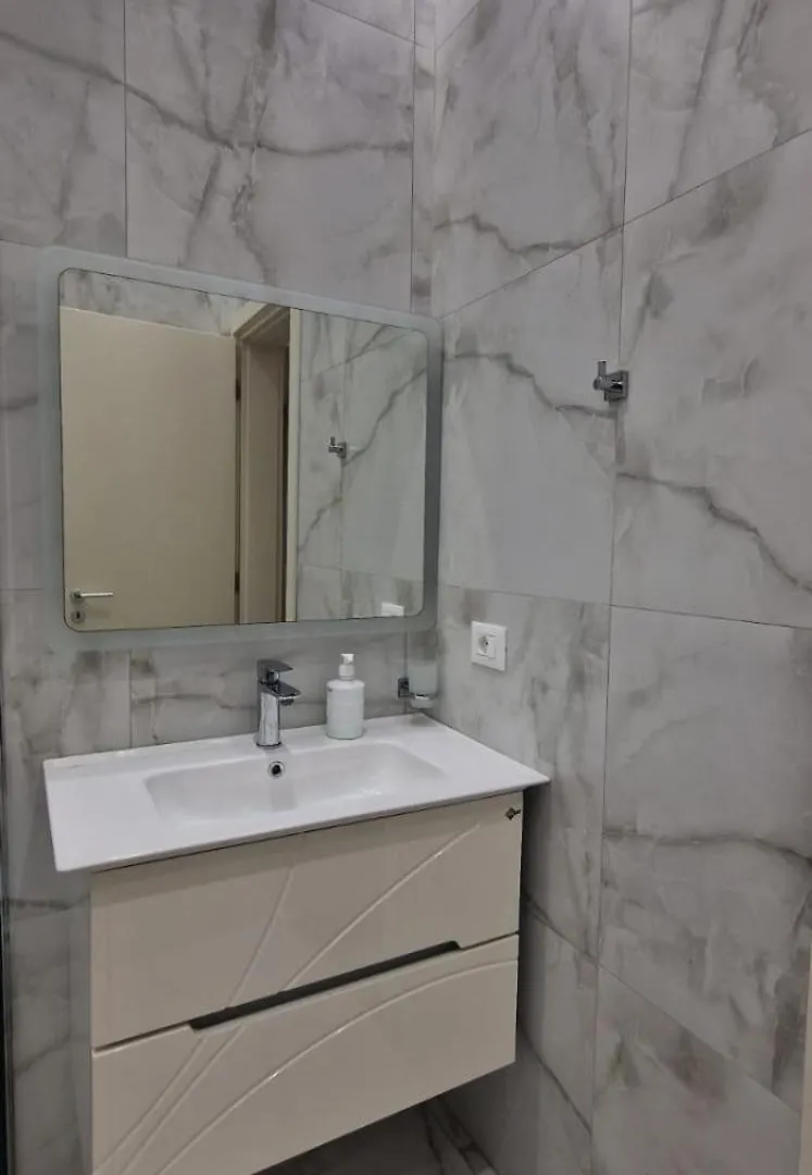 Lilo'S Place 1 Tirana Apartment