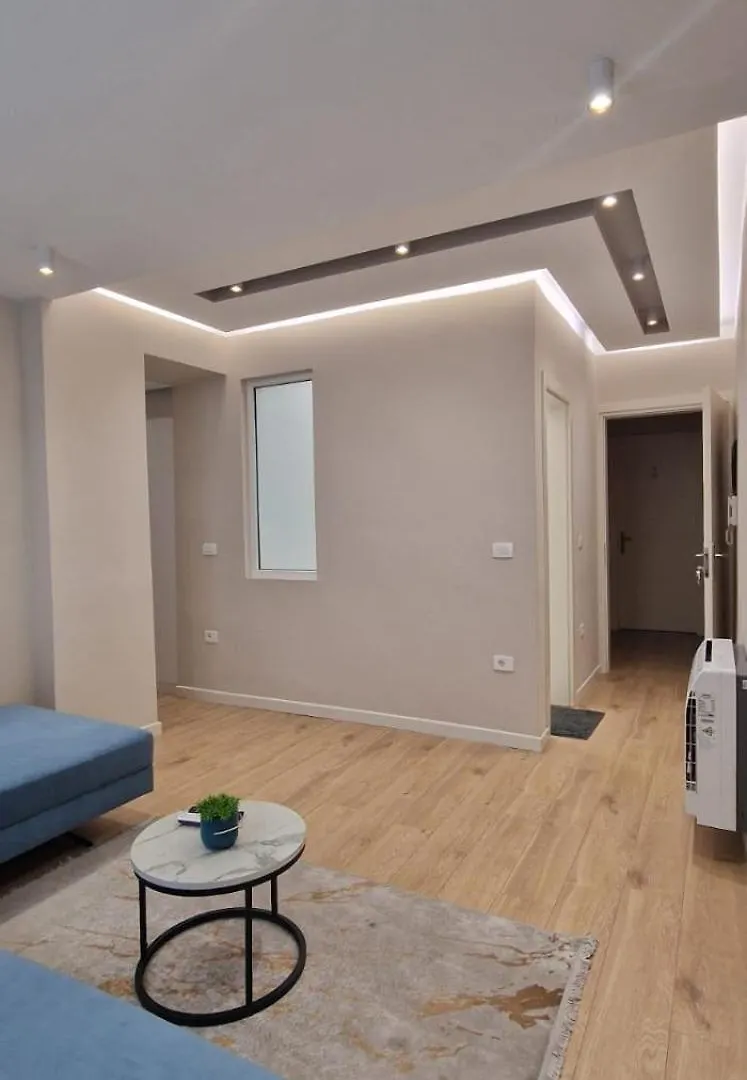 Lilo'S Place 1 Tirana